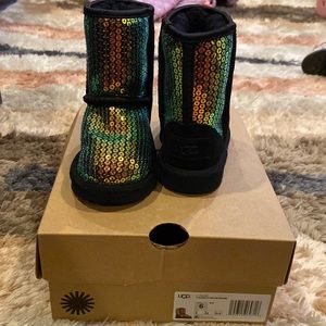 Size 6 Toddler Sequin Uggs